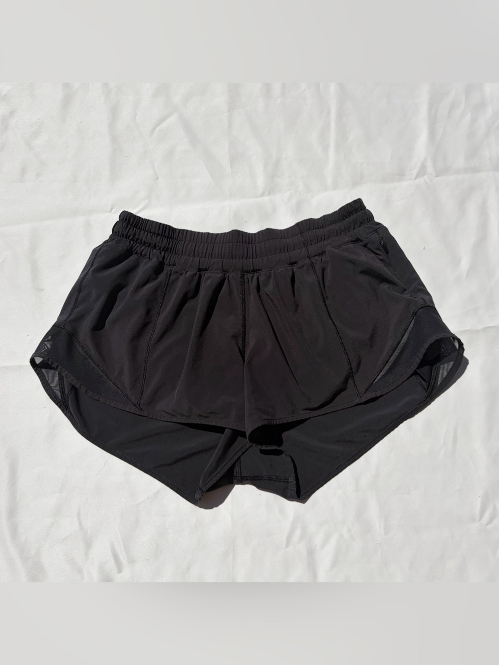Lululemon Hotty Hot Shorts Size 6